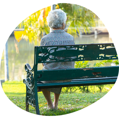 Old Australian live alone and are lonely (2) Old Australian live alone and are lonely (2)